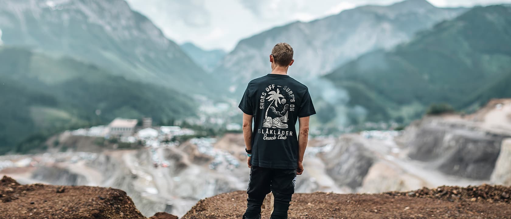 hero_t-shirt-1680x720px-jpg